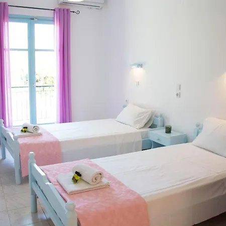 Maria's * Kavos